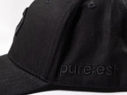 pureest Keps. Broderad logo i svart & svart tyg